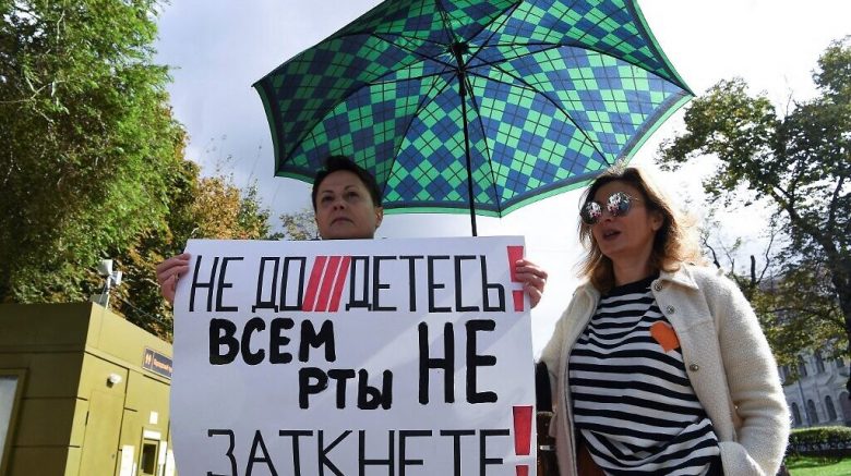 Hukum 'Agen Asing' Rusia Menargetkan Jurnalis, Aktivis, dll